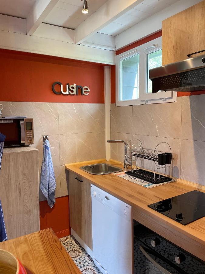 La Boussole centre station proche mer Agon-Coutainville Extérieur photo